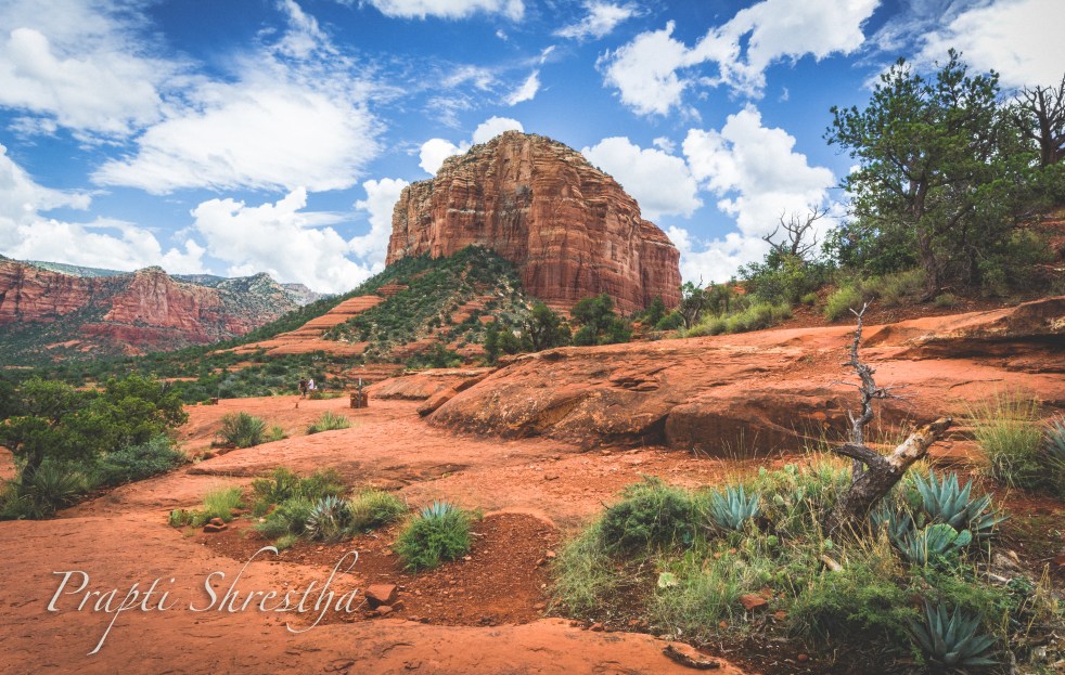 Red standstone structures make hiking in Sedona all the more pretty