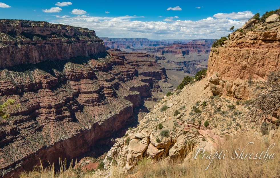 A view of the canyons from the South Kaibab trail