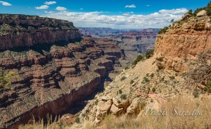A view of the canyons from the South Kaibab trail