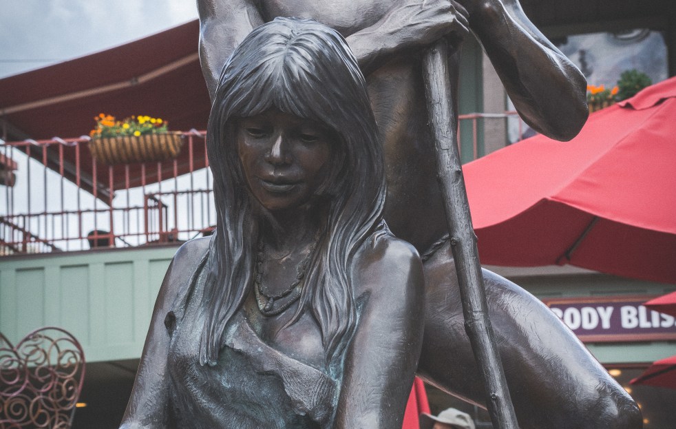 Statue of Navajo Natives in Sedona, AZ